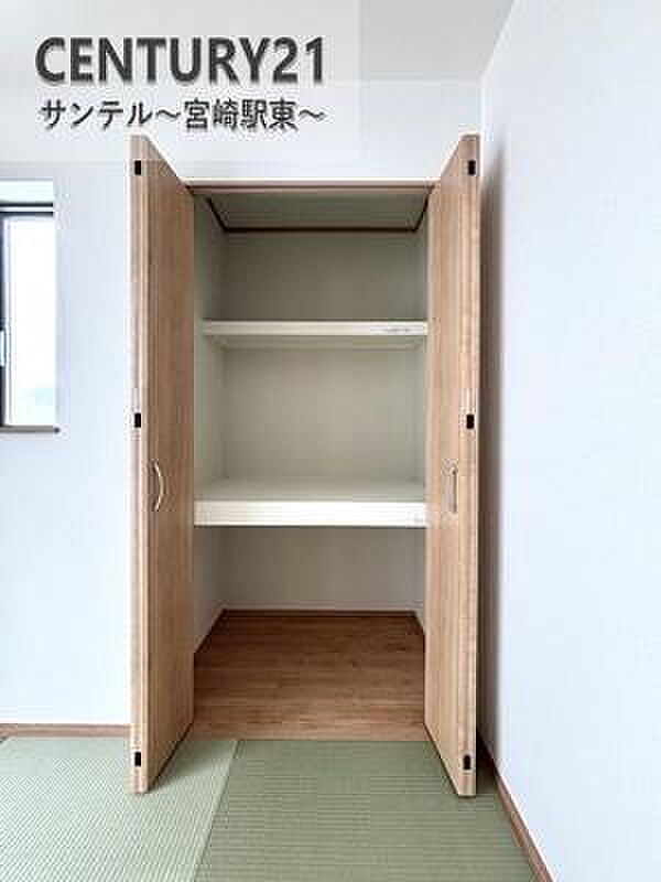 和室にも収納スペースが付いておりますので、お客様用のお布団や、お子様のおもちゃも入れられます♪