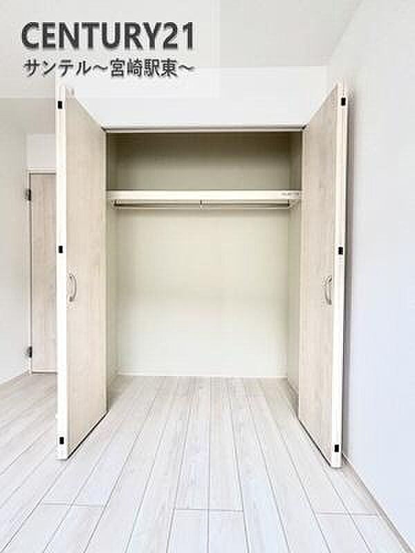 洋室の収納スペースです!