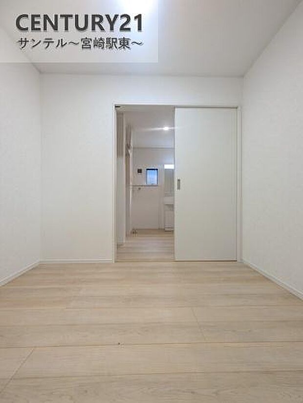 ユーティリティスペースは、趣味部屋やワークスペース、収納スペース、その他、ご家族のライフスタイルに合わせた使い方が出来るお部屋です♪