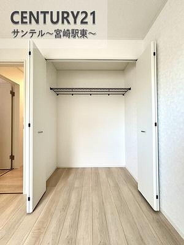 容量に余裕のあるクローゼットです！お子様のお洋服などを入れても十分な収納量♪