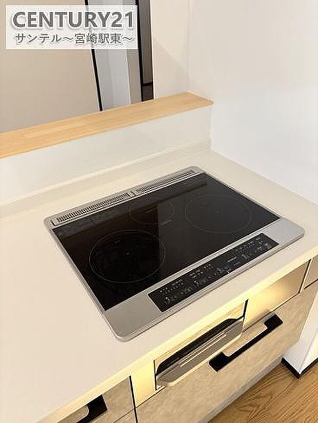 火を使わないIHクッキングヒーター採用。安全でお手入れも簡単。小さなお子様がいるご家庭にも安心のキッチンです。