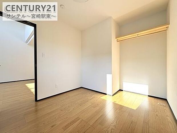 4.1帖の洋室です！オープンクローゼット付きです！