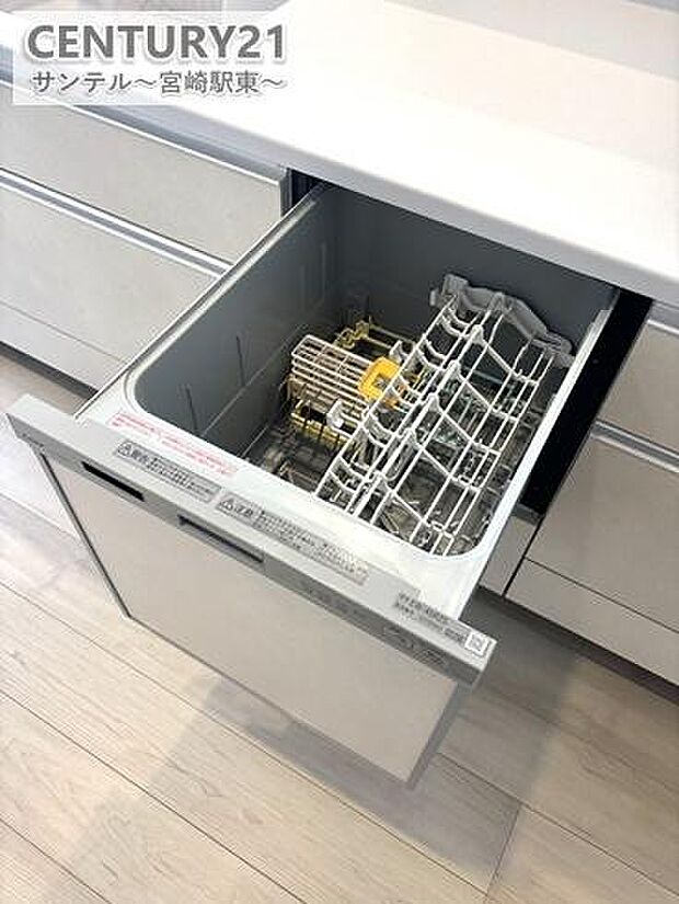食器洗浄機付きです。家事を時短してくれる人気の設備アイテムです！