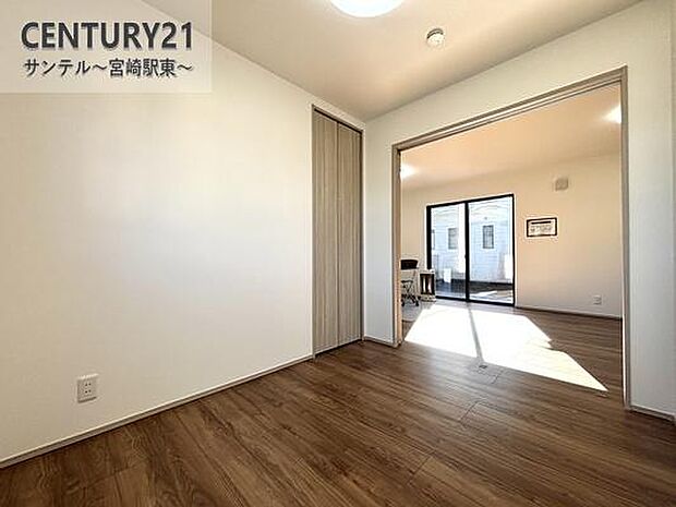 リビング横の洋室です!客室としてもご使用いただけます♪