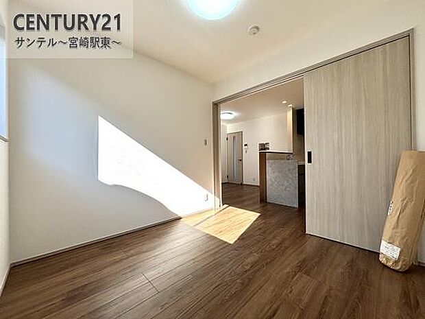 リビング横の洋室です!客室としてもご使用いただけます♪