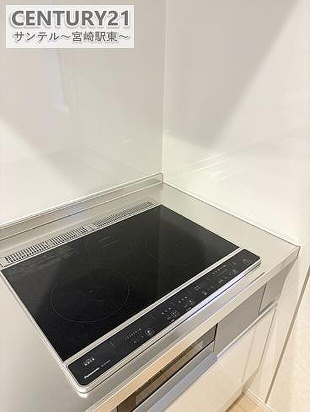 IHクッキングヒーター付きのシステムキッチンです。