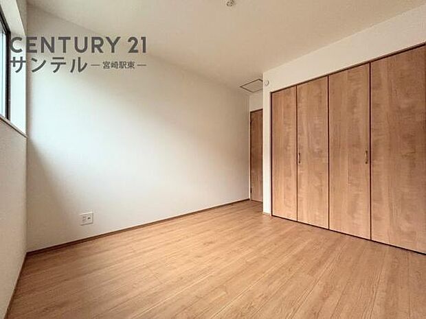 (同仕様写真)洋室※同タイプのモデル写真でございます。色や配置の相違がある場合がございます。