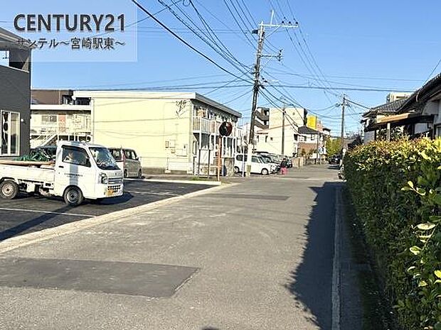 南側前面道路です♪幅員6メートル