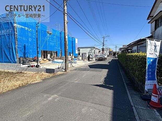 南側前面道路です♪幅員6メートル