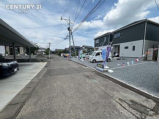 前面道路の写真です♪