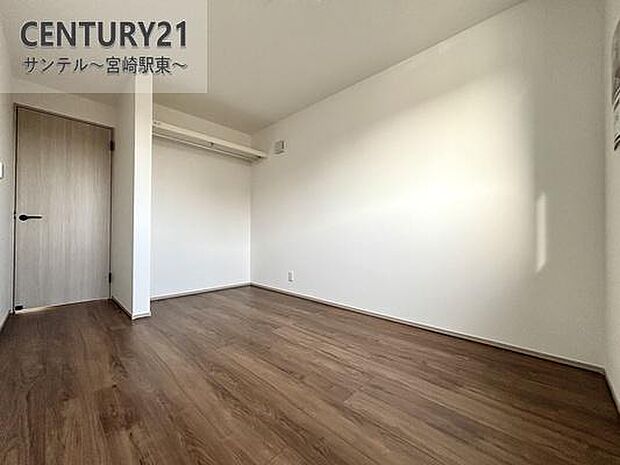 子供部屋にいかがでしょうか♪日当たり、風通し良好です(^^♪