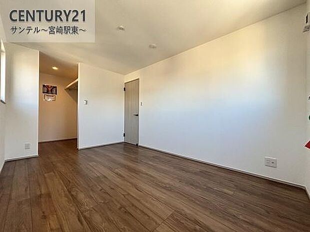 主寝室にいかがでしょうか♪日当たり・風通し良好です(^^♪