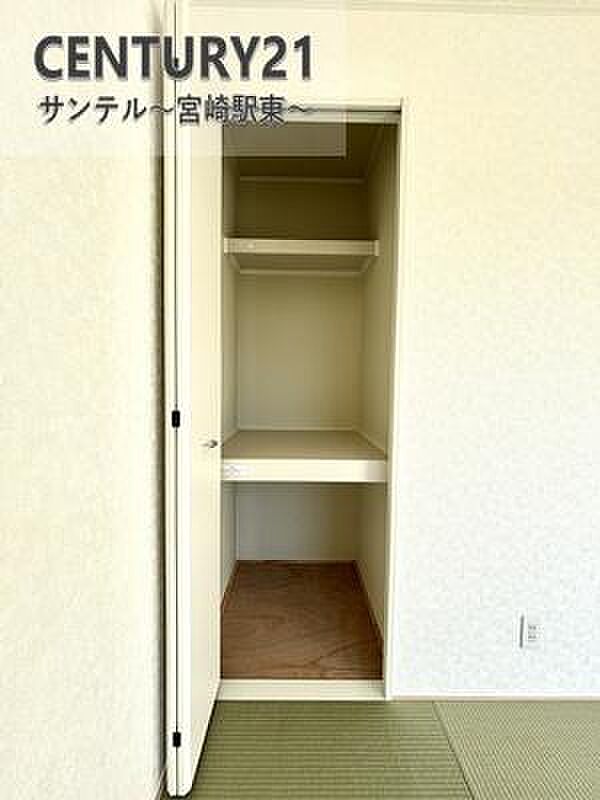 (同仕様写真)和室収納です。布団などの収納に活用できます。