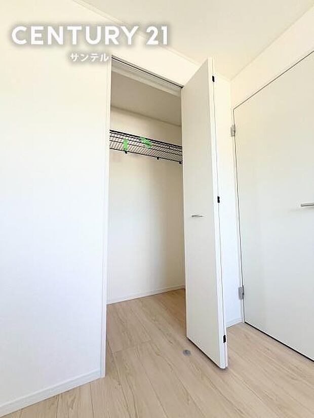 洋室のクローゼットです!