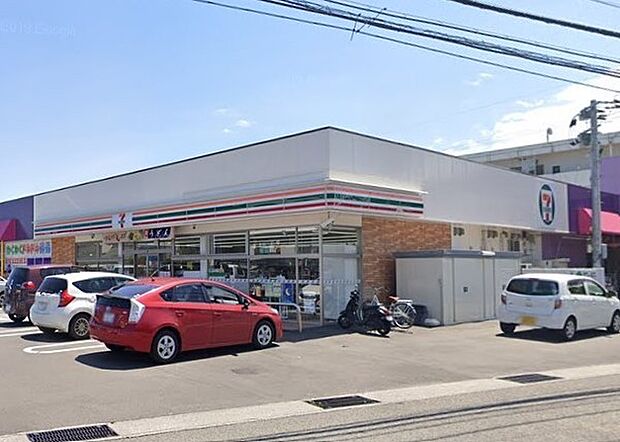 セブンイレブン宮崎月見ケ丘2丁目店まで555m