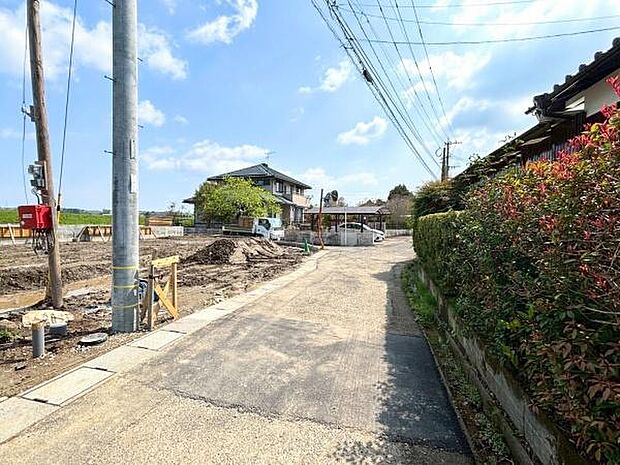 前面道路の写真です♪