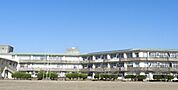 都城市立西中学校まで1142m