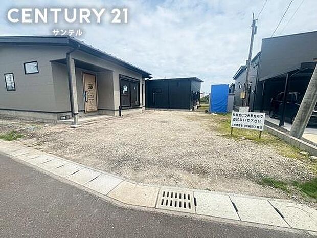 お車は2台駐車可能です♪※車種によります!