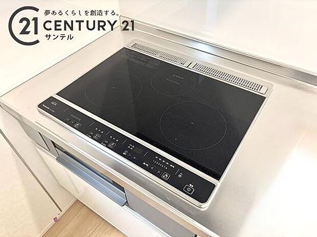 標準設備でIHクッキングヒーターでついており地震の時も安心ですね♪
