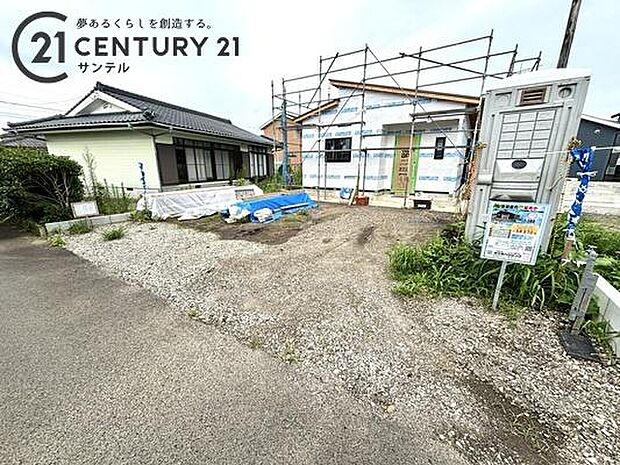駐車場スペースも複数台確保可能です。