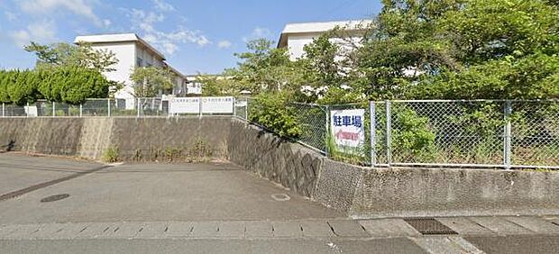 宮崎市立生目南中学校まで1423m