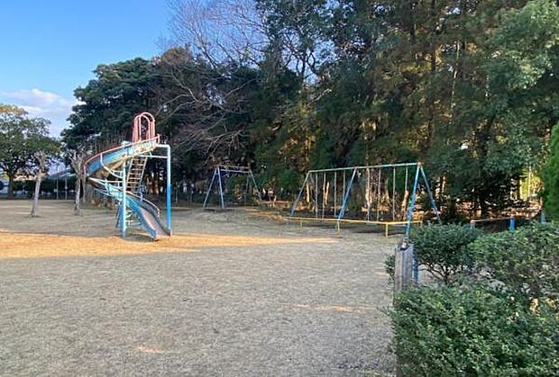 上長飯第2児童公園まで1027m