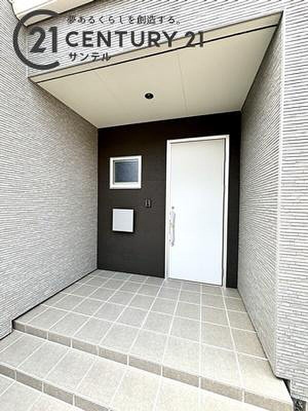 シックでおしゃれな雰囲気の玄関♪
