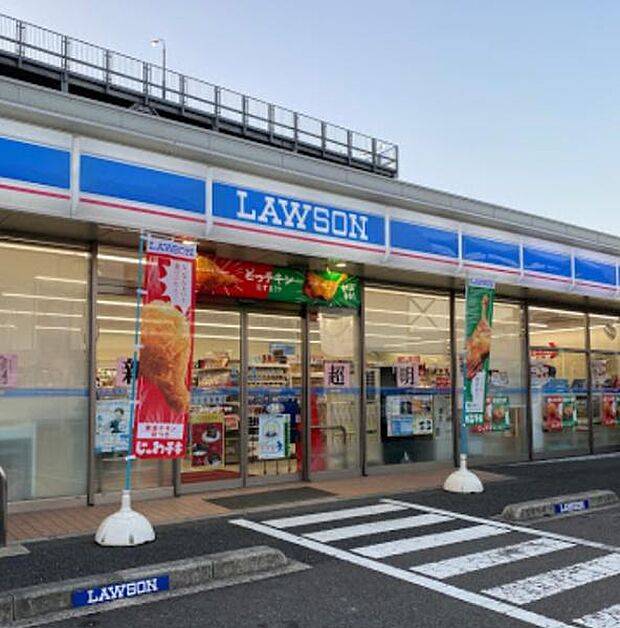 ローソン 宮崎大淀四丁目店まで750m