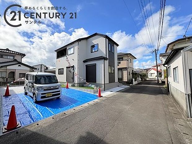 前面道路から撮影した現地写真です。