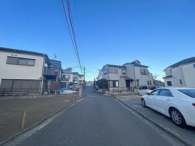 周辺のエリアで他にも沢山売りに出ている物件があります。インターネット掲載前の情報などもありますのでお気軽にお問合せください。まとめてご見学できます。