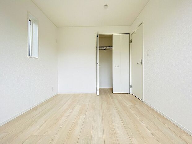 クローゼットなど収納も豊富なお家です。