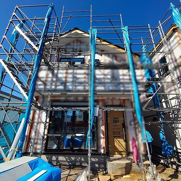 現在建物を建築中です、建築中の物件については現地確認の他、同施工会社の完成施工例のご案内、担当者のプレゼンテーションにてご検討ください。適切なご検討の方法をご説明させて頂きます。