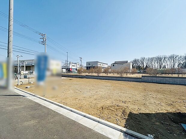 土地物件にはご確認頂くポイントがたくさんございます、土地だけのご見学の際もご遠慮せず、ぜひお気軽に担当スタッフにお申しつけくださいませ。