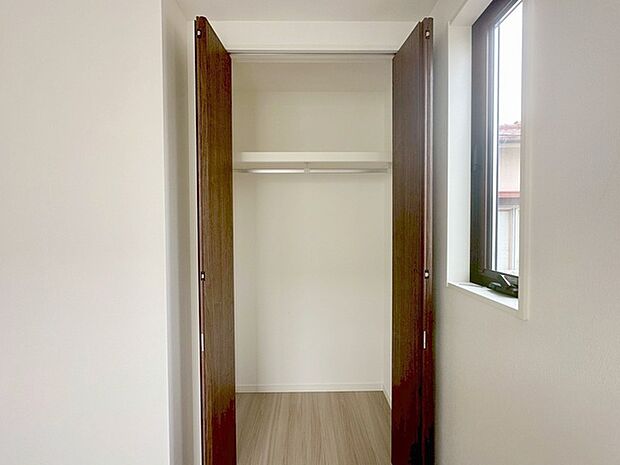 クローゼットなど収納も豊富なお家です。