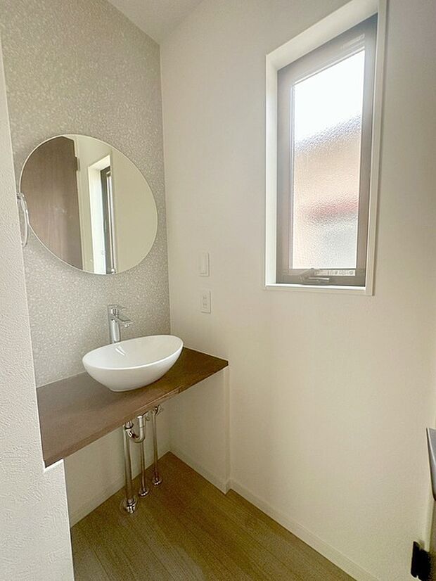 周辺のエリアで他にも沢山売りに出ている物件があります。インターネット掲載前の情報などもありますのでお気軽にお問合せください。まとめてご見学できます。