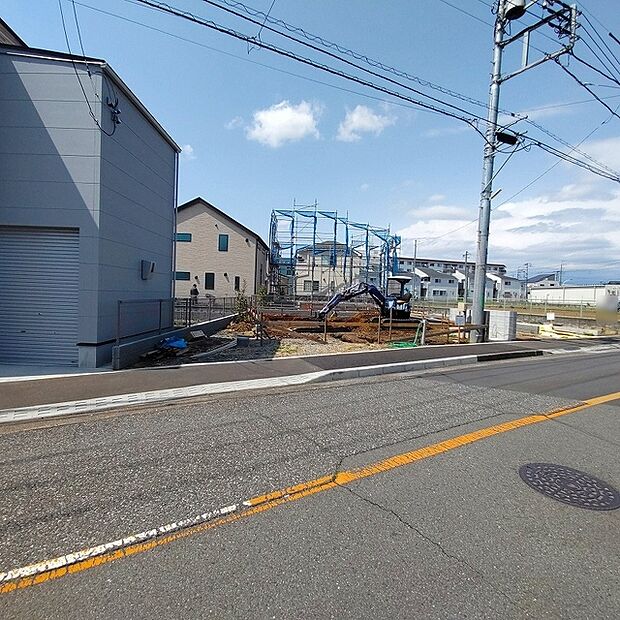 現地のご見学予約もスタートしました。周辺で売りに出ている物件も沢山御座います。まとめてご見学ができますのでお気軽にお申しつけください。 