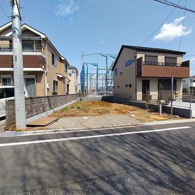 現地のご見学予約もスタートしました。周辺で売りに出ている物件も沢山御座います。まとめてご見学ができますのでお気軽にお申しつけください。