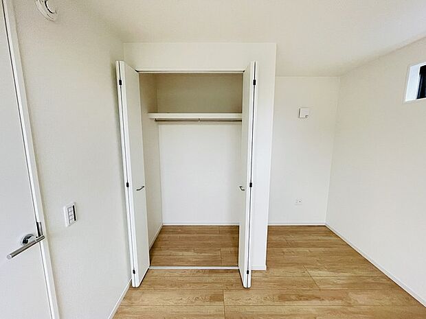 クローゼットなど収納も豊富なお家です。 