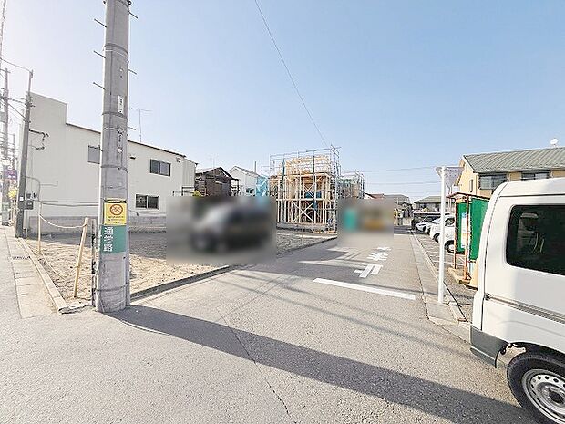 周辺は住宅が建ち並ぶ閑静な住宅街です。 