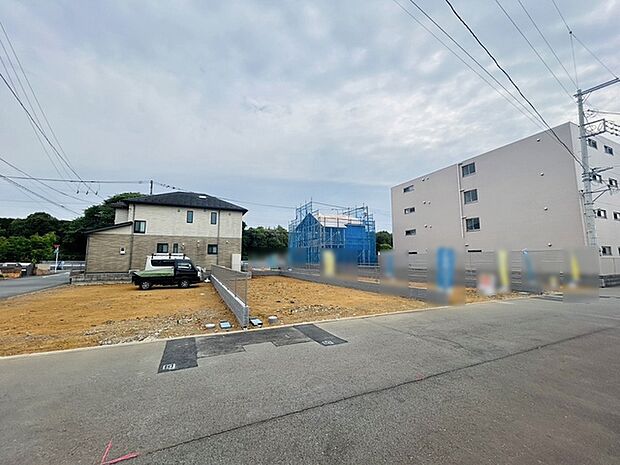 周辺のエリアで他にも沢山売りに出ている物件があります。インターネット掲載前の情報などもありますのでお気軽にお問合せください。まとめてご見学できます。 