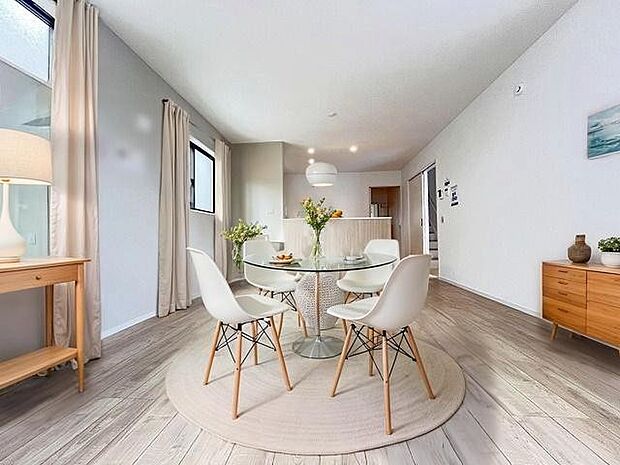 本画像はCGで作成しており、実際に現地に家具は置かれておりません。また、価格に家具は含まれておりません。 