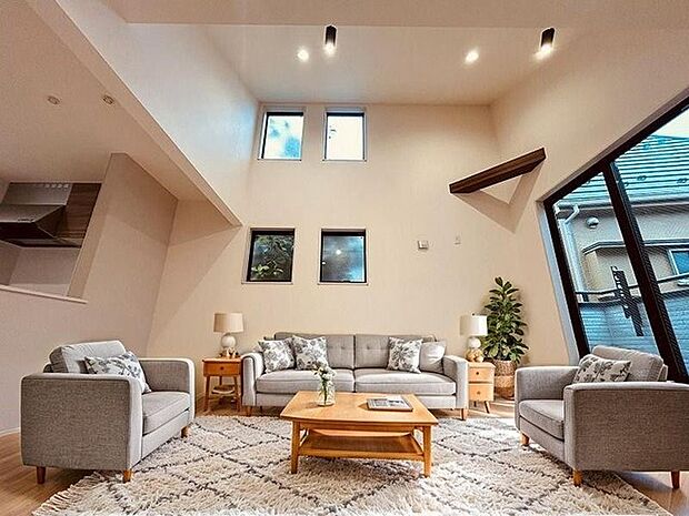 本画像はCGで作成しており、実際に現地に家具は置かれておりません。また、価格に家具は含まれておりません。 