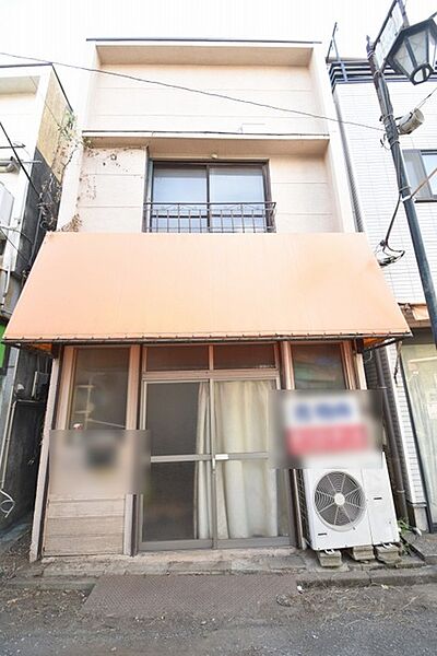 周辺のエリアで他にも沢山売りに出ている物件があります。インターネット掲載前の情報などもありますのでお気軽にお問合せください。まとめてご見学できます。