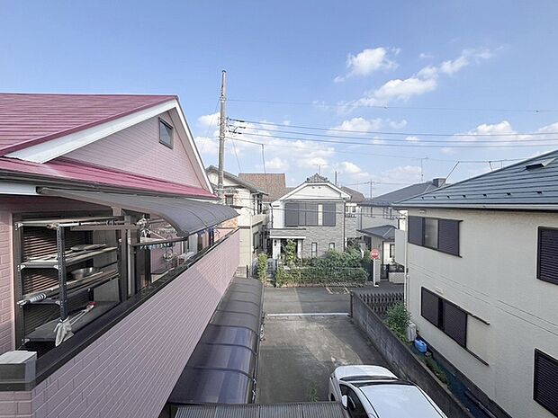 窓からの眺望です。実際に現地で眺望もご確認ください。
