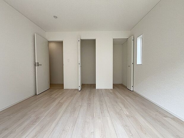 周辺のエリアで他にも沢山売りに出ている物件があります。インターネット掲載前の情報などもありますのでお気軽にお問合せください。まとめてご見学できます。