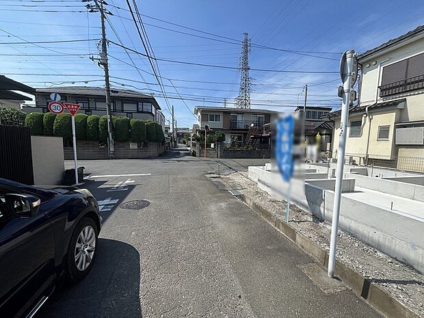 周辺のエリアで他にも沢山売りに出ている物件があります。インターネット掲載前の情報などもありますのでお気軽にお問合せください。まとめてご見学できます。