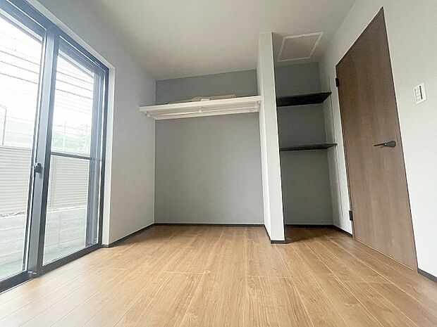 各お部屋に収納が設置されています。 