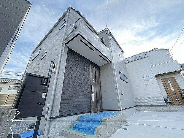 建物が完成しましたので室内のご見学予約スタート。当日のご見学予約も大歓迎です。お気軽にご連絡ください。他にもインターネットに掲載していない情報も沢山ありますので、比較で併せてご見学ができます。 