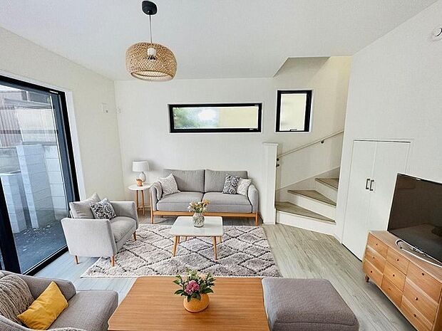 本画像はCGで作成しており、実際に現地に家具は置かれておりません。また、価格に家具は含まれておりません。 