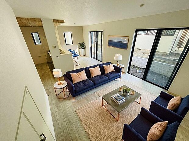 本画像はCGで作成しており、実際に現地に家具は置かれておりません。また、価格に家具は含まれておりません。 